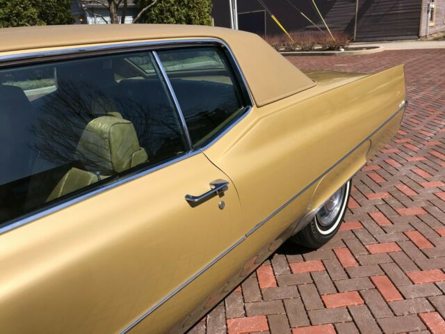 Cadillac DeVille 1969 image number 32