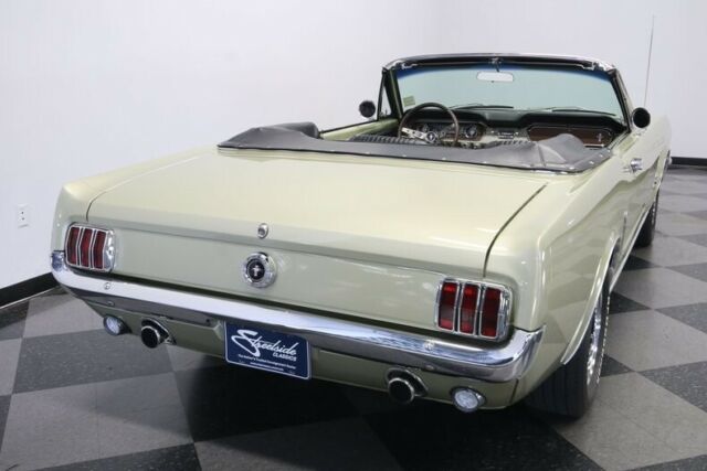 Ford Mustang 1965 image number 12