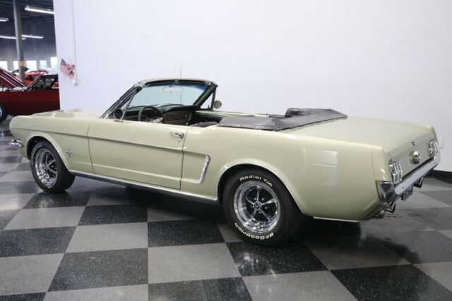 Ford Mustang 1965 image number 32