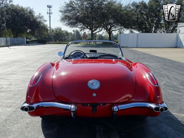 Chevrolet Corvette 1960 image number 5