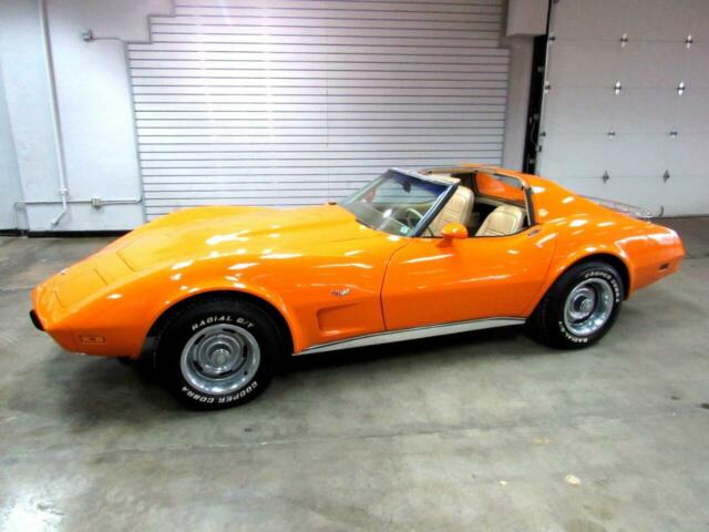 Chevrolet Corvette 1977 image number 18