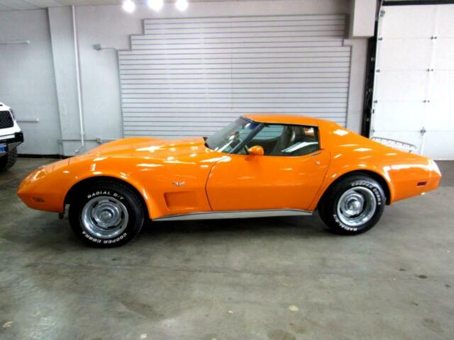 Chevrolet Corvette 1977 image number 25