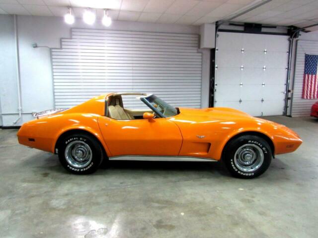 Chevrolet Corvette 1977 image number 26