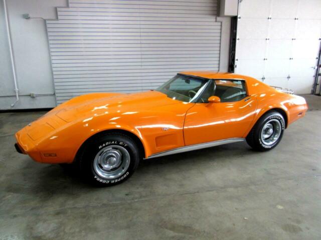 Chevrolet Corvette 1977 image number 37