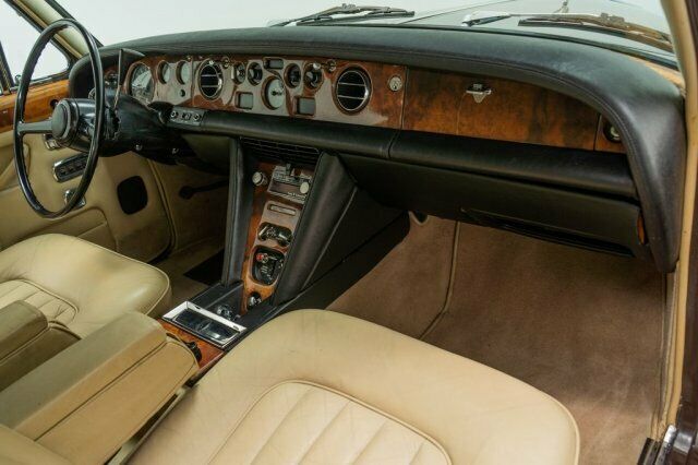 Rolls-Royce Silver Shadow 1973 image number 12