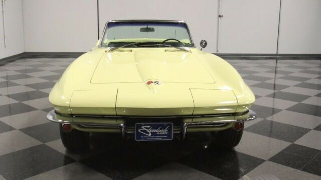 Chevrolet Corvette 1965 image number 19