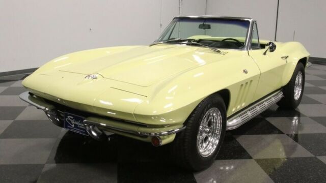 Chevrolet Corvette 1965 image number 29