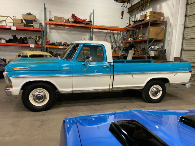 Ford F-250 1971 image number 2