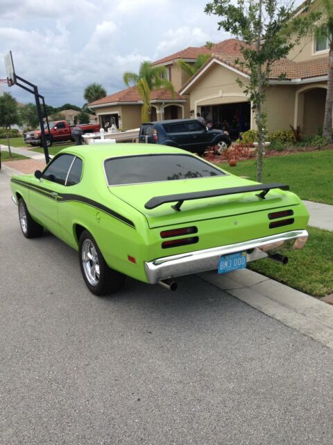 Plymouth Duster 1970 image number 1