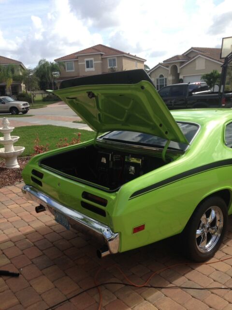 Plymouth Duster 1970 image number 27