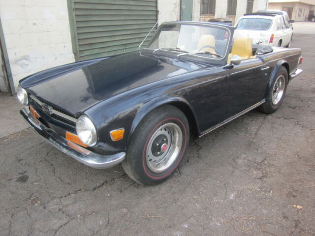 Triumph TR-6 1970 image number 1