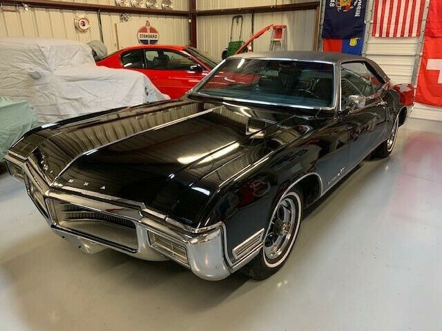 Buick Riviera 1969 image number 0