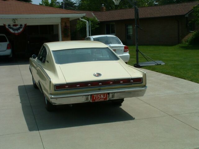 Dodge Charger 1966 image number 14