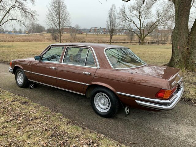 Mercedes-Benz S-Class 1978 image number 35