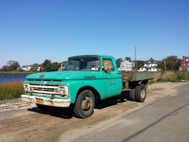 Ford F-350 1962 image number 0