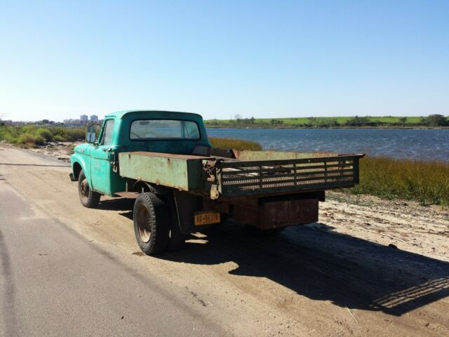 Ford F-350 1962 image number 12