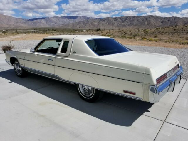 Chrysler New Yorker 1975 image number 32