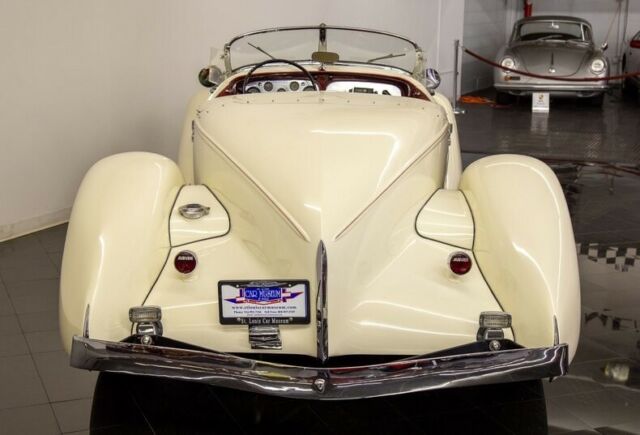 Cord 866 Boattail Speedster Replica 1976 image number 22