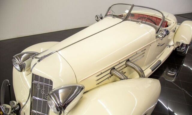 Cord 866 Boattail Speedster Replica 1976 image number 40