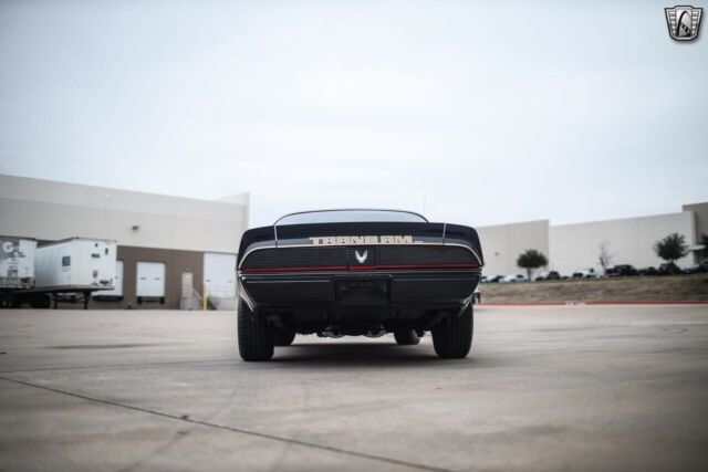 Pontiac Firebird 1979 image number 16