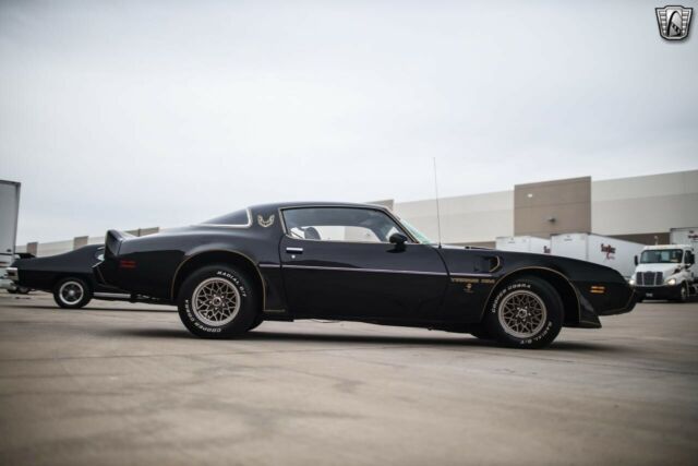 Pontiac Firebird 1979 image number 22