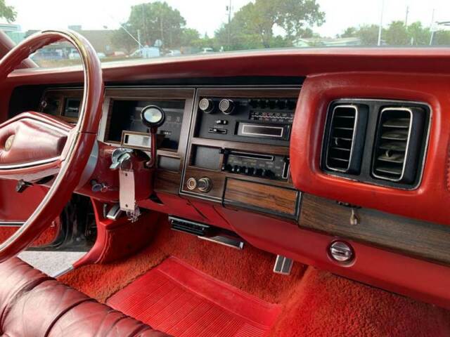 Chrysler New Yorker 1978 image number 47