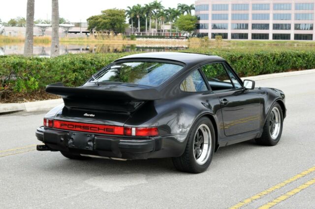 Porsche 930 1979 image number 5