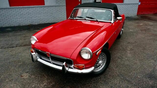 MG MGB 1976 image number 1