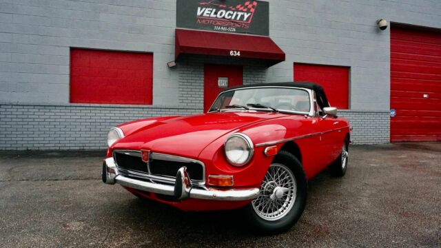 MG MGB 1976 image number 12