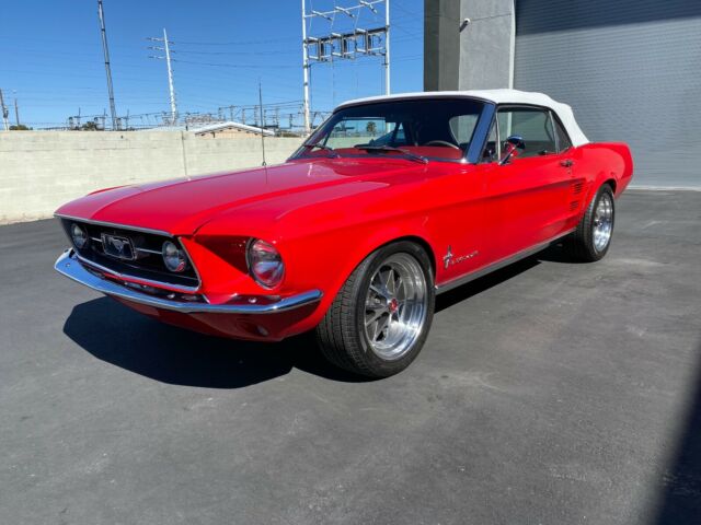 Ford Mustang 1967 image number 24