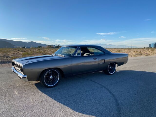 Plymouth Road Runner 1970 image number 2