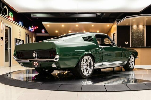 Ford Mustang 1967 image number 11