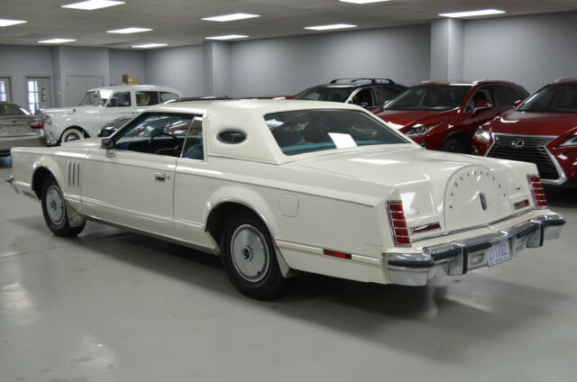 Lincoln Continental 1979 image number 2