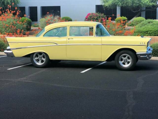 Chevrolet Bel Air/150/210 1957 image number 23