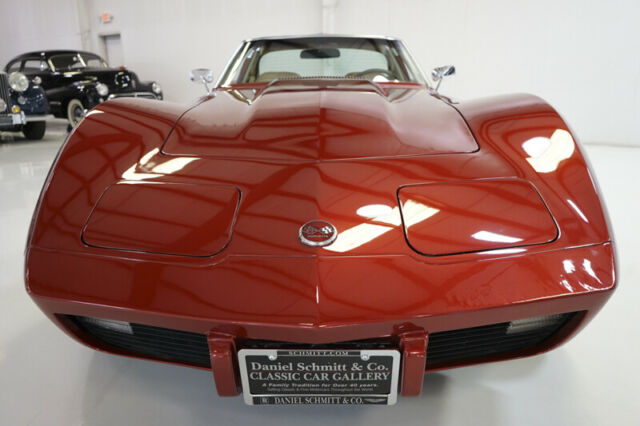 Chevrolet Corvette 1976 image number 1