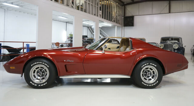 Chevrolet Corvette 1976 image number 30