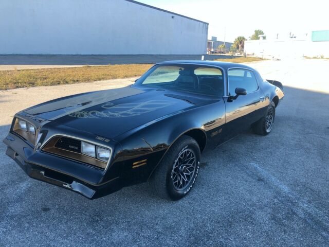 Pontiac Trans Am 1978 image number 2