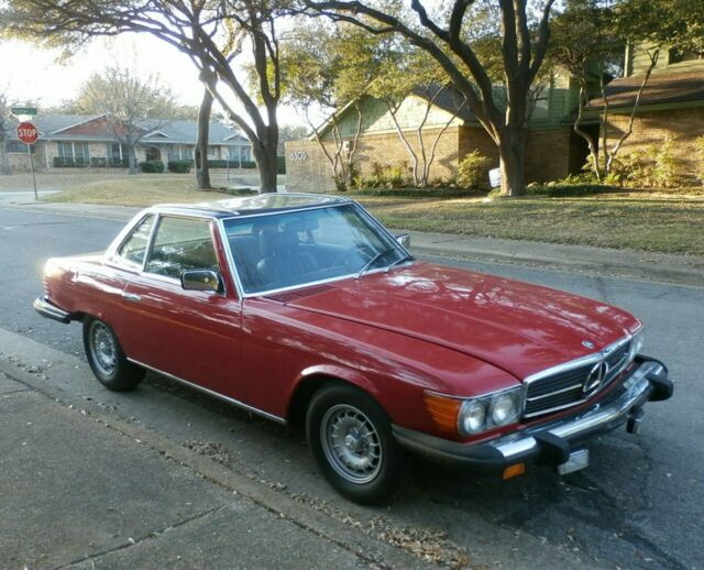 Mercedes-Benz SL-Class 1976 image number 22