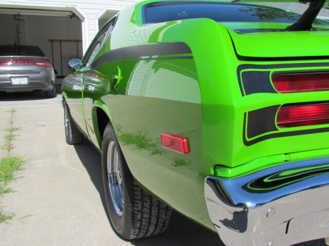 Plymouth Duster 1974 image number 17