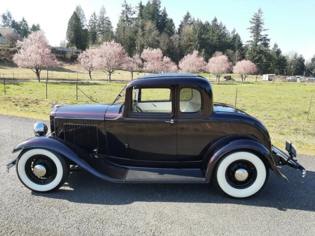 Ford 5 WINDOW COUPE 1932 image number 12