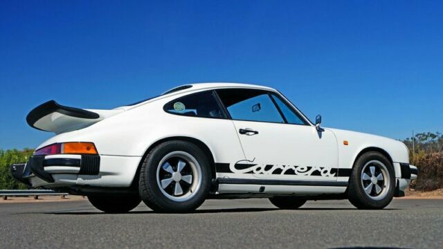 Porsche 911 1975 image number 33