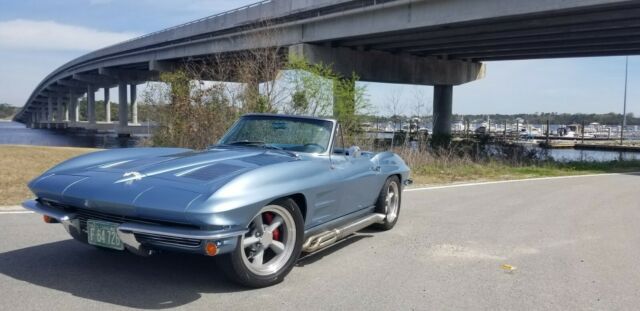 Chevrolet Corvette 1963 image number 12