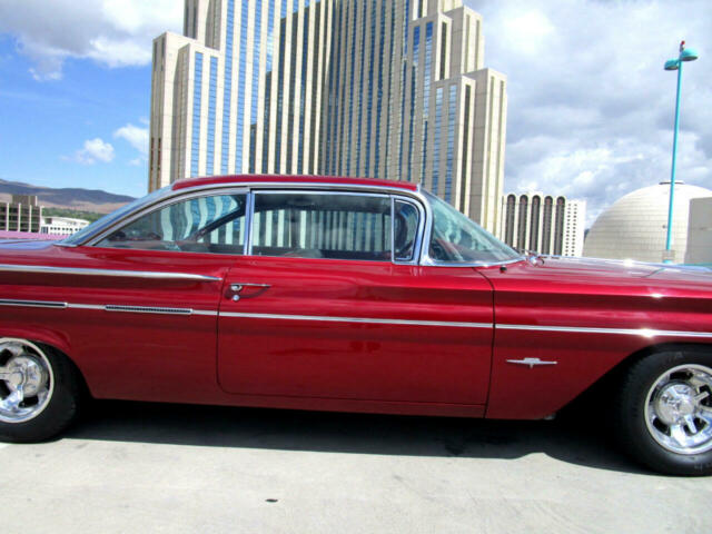 Pontiac Bonneville 1960 image number 10