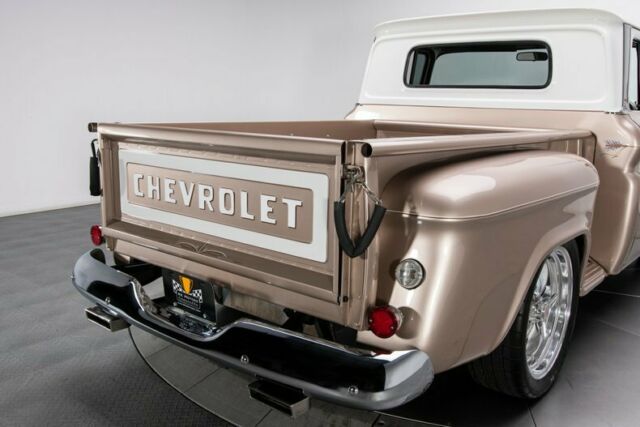 Chevrolet C-10 1963 image number 21