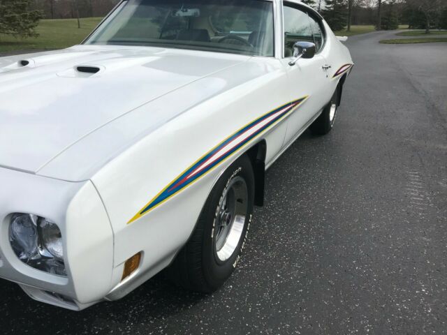 Pontiac GTO 1970 image number 2