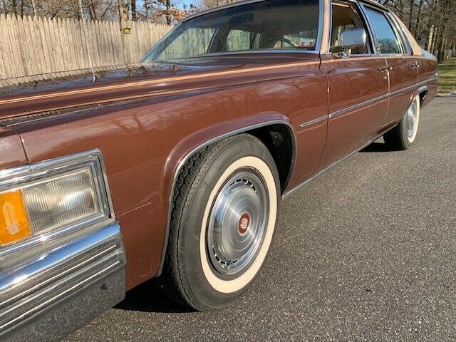 Cadillac DeVille 1978 image number 10