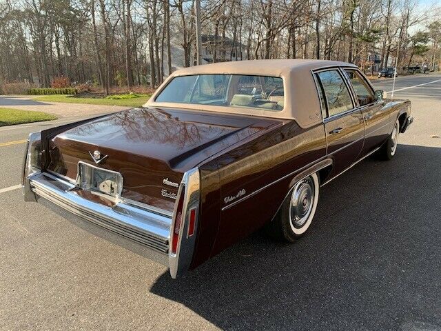 Cadillac DeVille 1978 image number 28