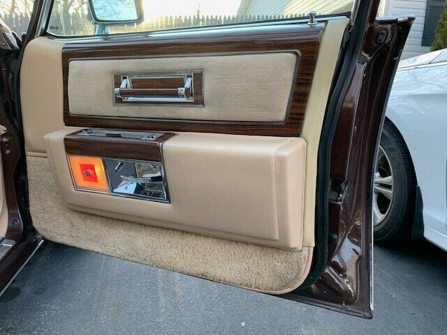 Cadillac DeVille 1978 image number 41