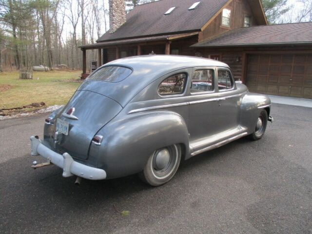 Plymouth Sedan 1948 image number 30