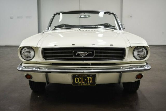 Ford Mustang 1966 image number 25